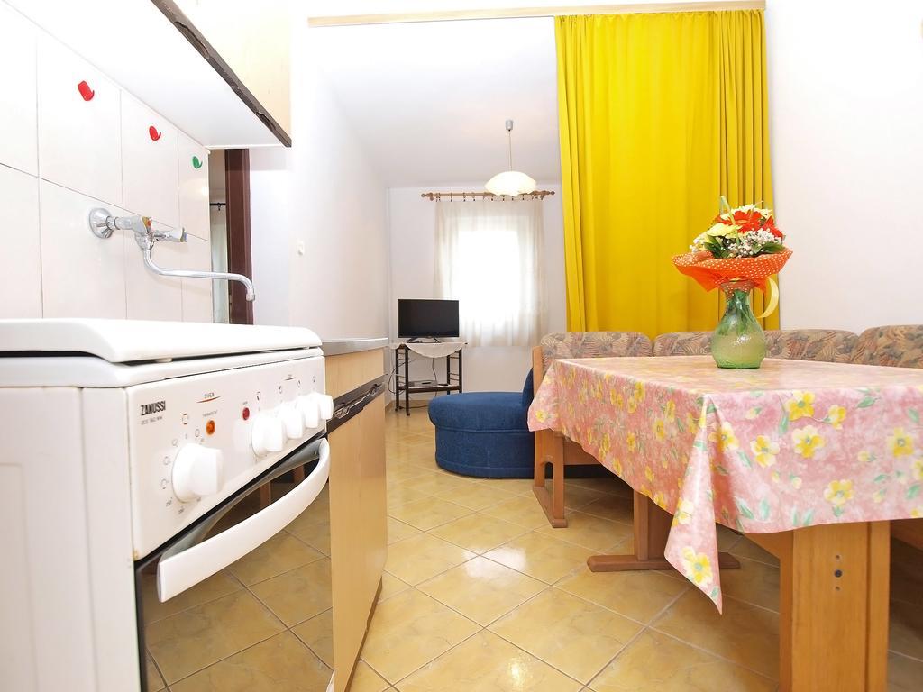 Branko 1348 Apartma