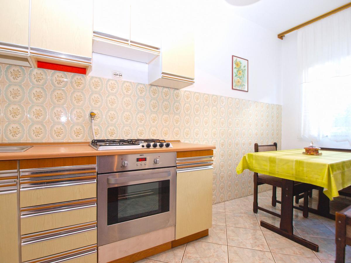 Branko 1348 Apartma